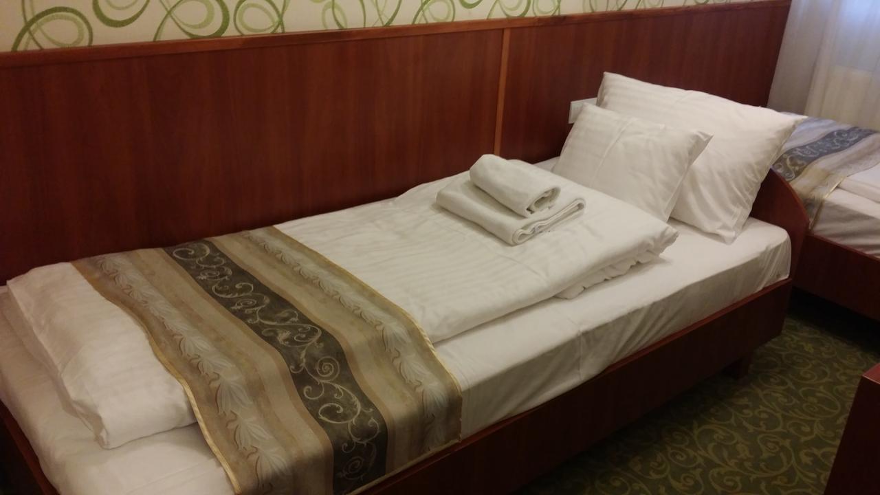 Partium Hotel แซแก็ด ภายนอก รูปภาพ